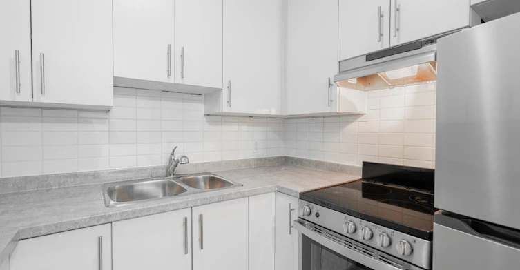 302-1461 Du College Rue, Montréal, QC, H4L 2L8