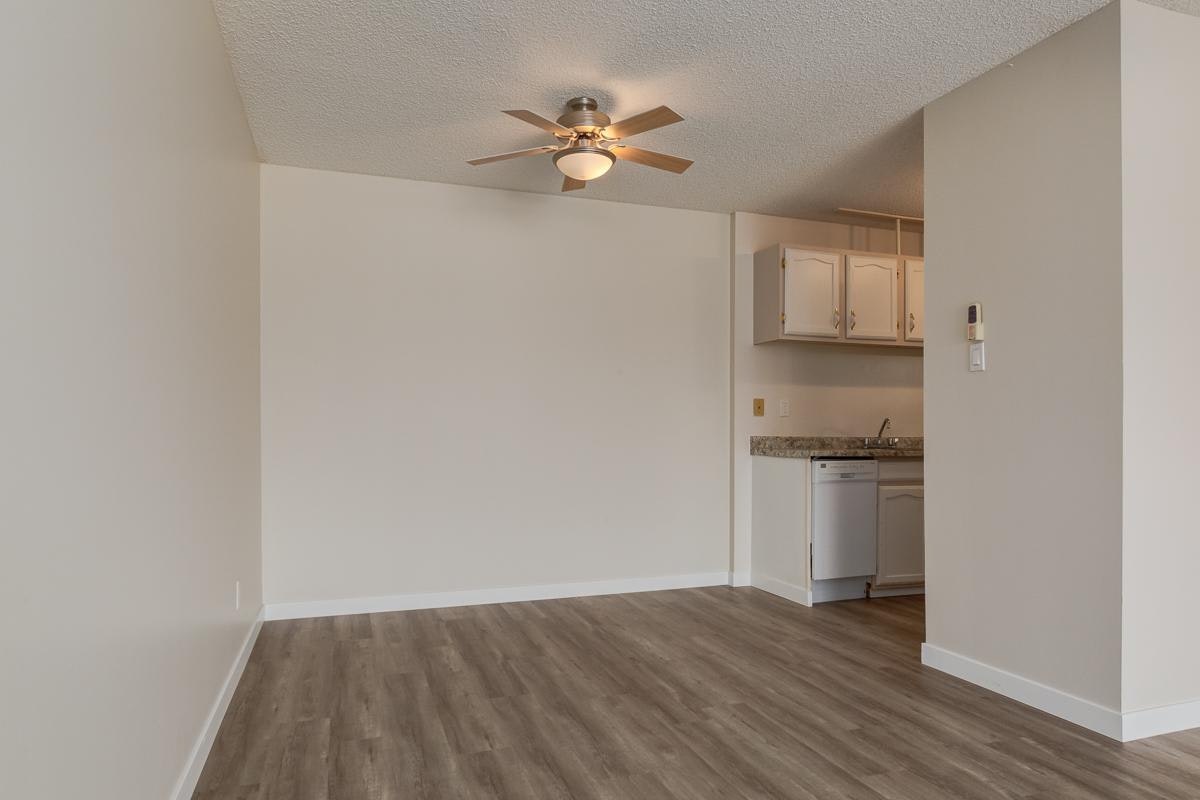A216-8948 Elbow Drive, Calgary, AB, T2V 0H9 - 6