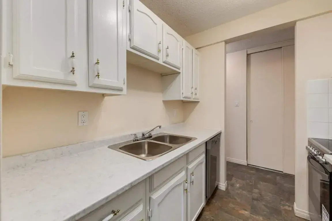 B132-8948 Elbow Drive, Calgary, AB, T2V 0H9 - 41