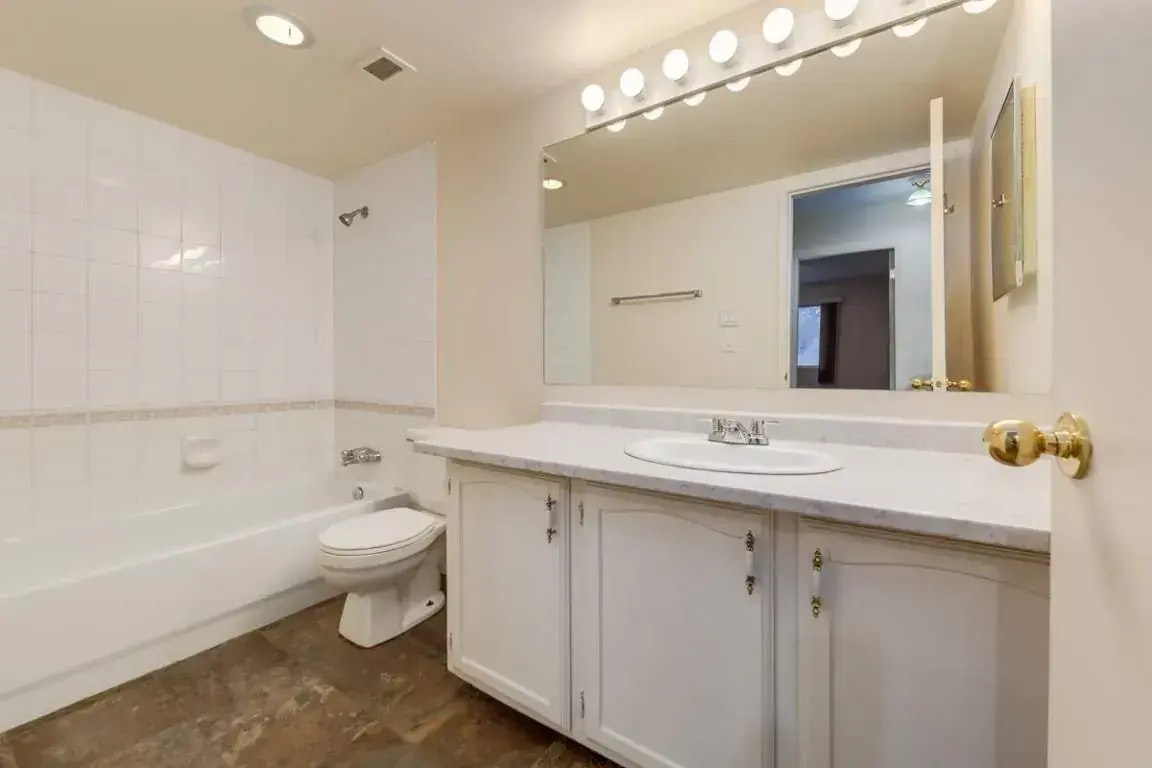 B132-8948 Elbow Drive, Calgary, AB, T2V 0H9 - 43