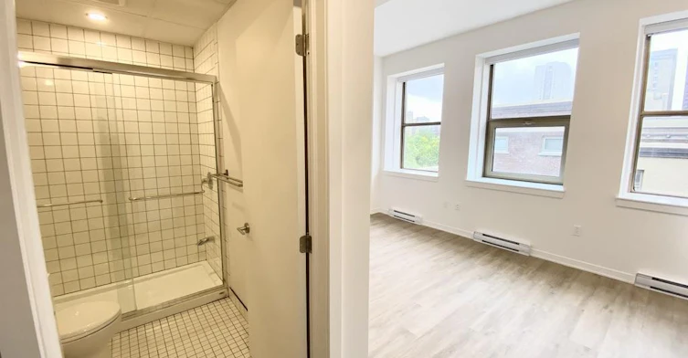 401-1950 Sherbrooke West, Montréal, QC, H3H 1E7 - 3