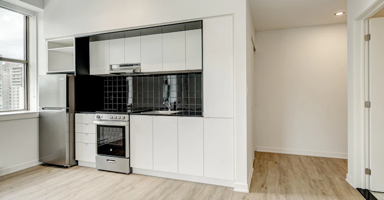 421-1950 Sherbrooke West, Montréal, QC, H3H 1E7 - 2
