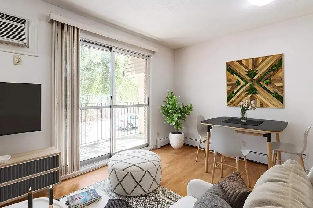 11-2127 Palm Road South, Lethbridge, AB, T1K 3N1