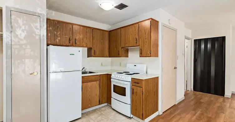 11-2127 Palm Road South, Lethbridge, AB, T1K 3N1 - 4
