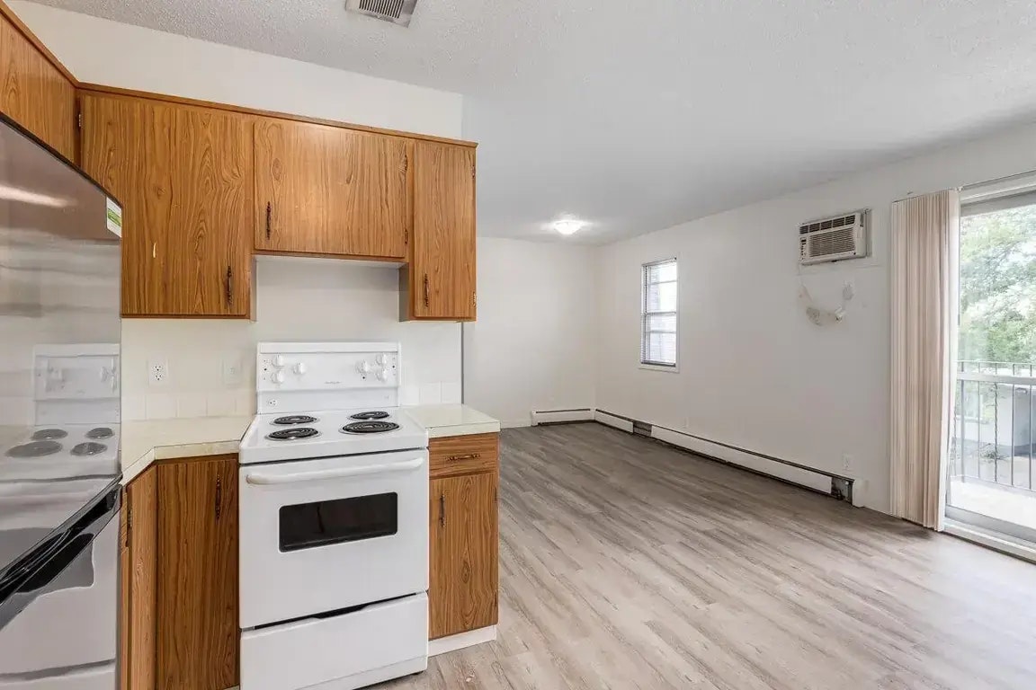 11-2127 Palm Road South, Lethbridge, AB, T1K 3N1 - 10