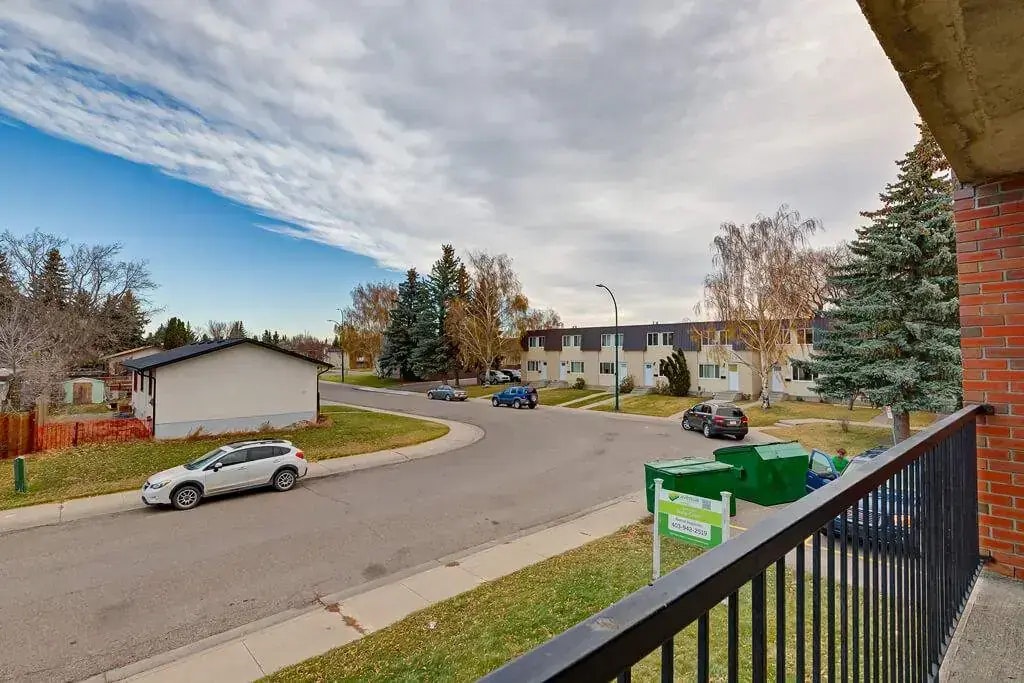 101-2119 Palm Road South, Lethbridge, AB, T1K 3N1 - 9