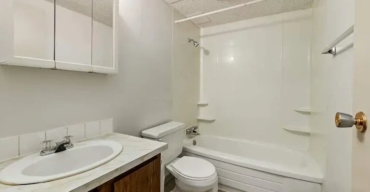 302-2119 Palm Road South, Lethbridge, AB, T1K 3N1 - 7