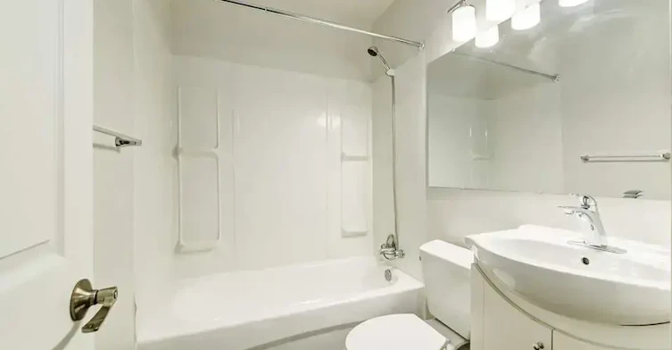 07-10657 103 Street NW, Edmonton, AB, T5H 2V6 - 8