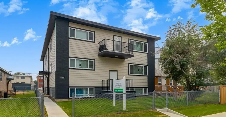 09-10657 103 Street NW, Edmonton, AB, T5H 2V6 - 14