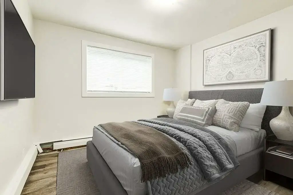 09-10657 103 Street NW, Edmonton, AB, T5H 2V6 - 3