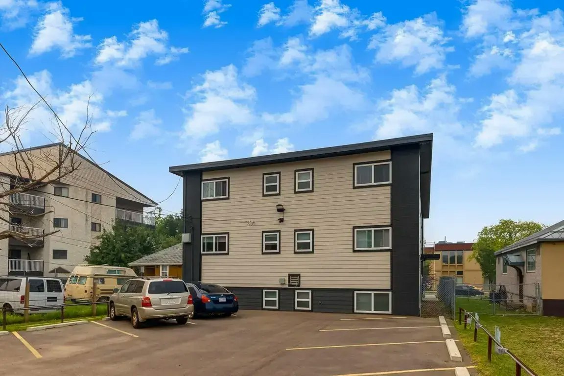 09-10657 103 Street NW, Edmonton, AB, T5H 2V6 - 17