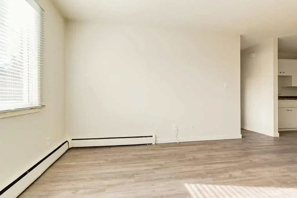 02-8411 119 Avenue, Edmonton, AB, T5B 0W3 - 12