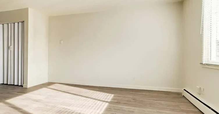 02-8411 119 Avenue, Edmonton, AB, T5B 0W3 - 13