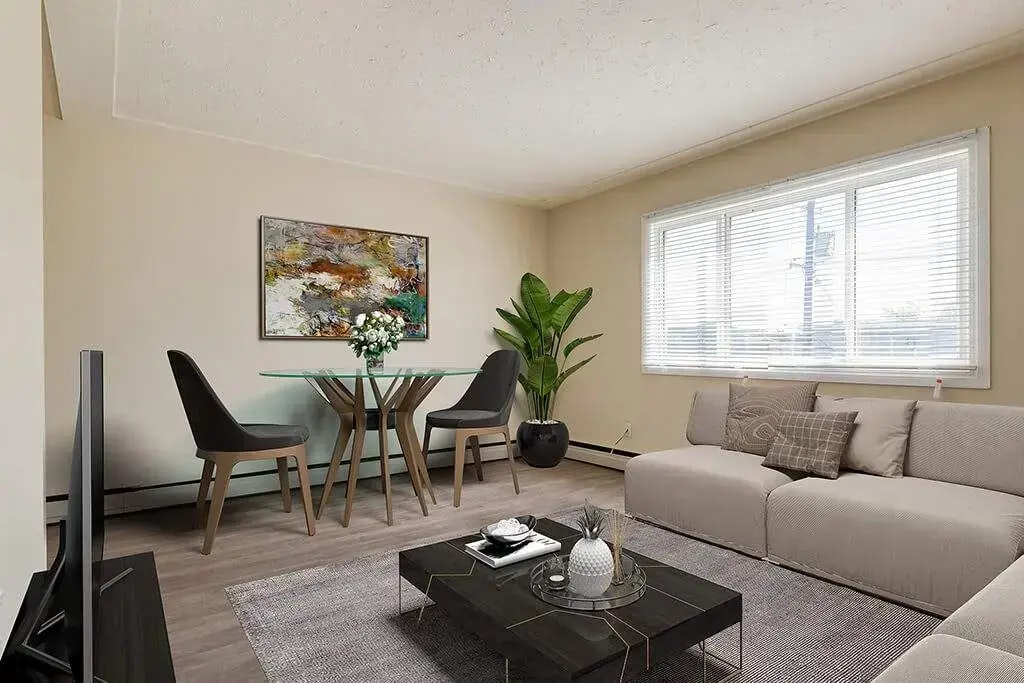 06-10651 105 Street NW, Edmonton, AB, T5H 2X1 - 2