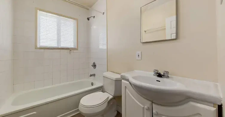 06-10651 105 Street NW, Edmonton, AB, T5H 2X1 - 7