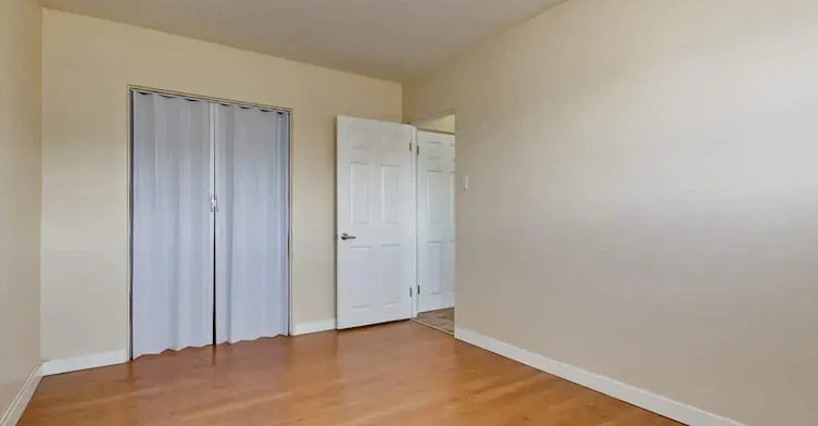 06-10651 105 Street NW, Edmonton, AB, T5H 2X1 - 15