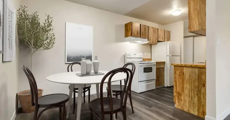 213-5411 39 Avenue, Wetaskiwin, AB, T9A 2Y1 - 2