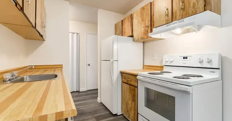 206-5411 39 Avenue, Wetaskiwin, AB, T9A 2Y1 - 5
