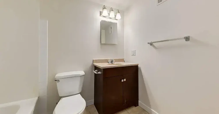 108-10315 156 Street NW, Edmonton, AB, T5P 2R4 - 6