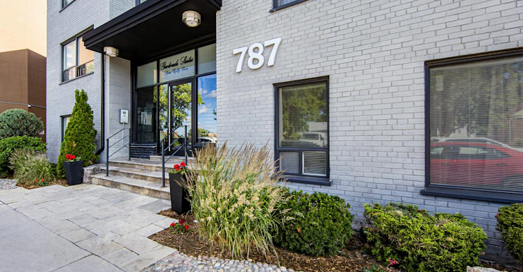 787 Vaughan Road, Toronto, ON, M6E 2Z6 - 3
