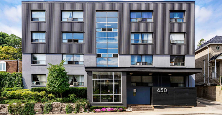 650 Woodbine Avenue, Toronto, ON, M4E 2J1