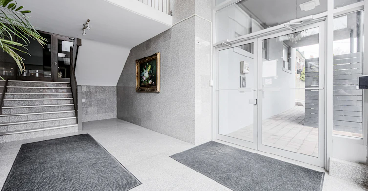 650 Woodbine Avenue, Toronto, ON, M4E 2J1 - 8