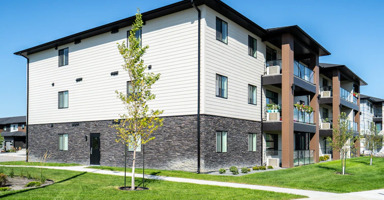 303A-4-4 Brighton Lane, Steinbach, MB, R5G 2X1 - 11