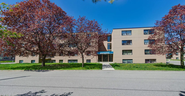 30 Vinci Crescent, Toronto, ON, M3H 2Y7 - 2
