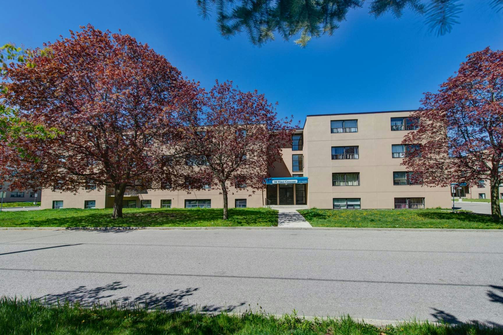 30 Vinci Crescent, Toronto, ON, M3H 2Y7 - 2