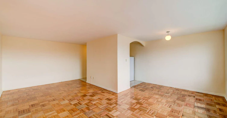 30 Vinci Crescent, Toronto, ON, M3H 2Y7 - 15