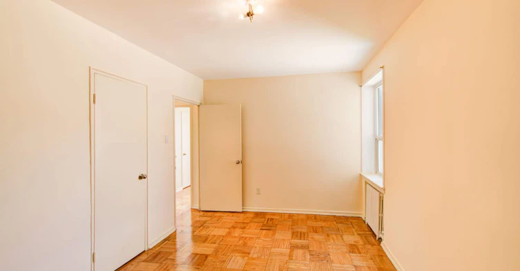30 Vinci Crescent, Toronto, ON, M3H 2Y7 - 21