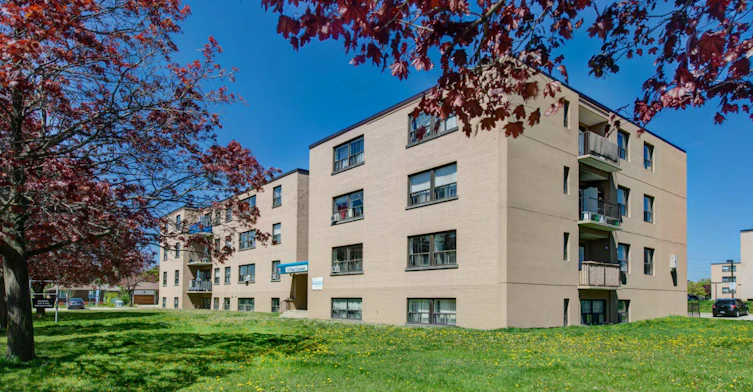 0204-8 Vinci Crescent, Toronto, ON, M3H 2Y7 - 2