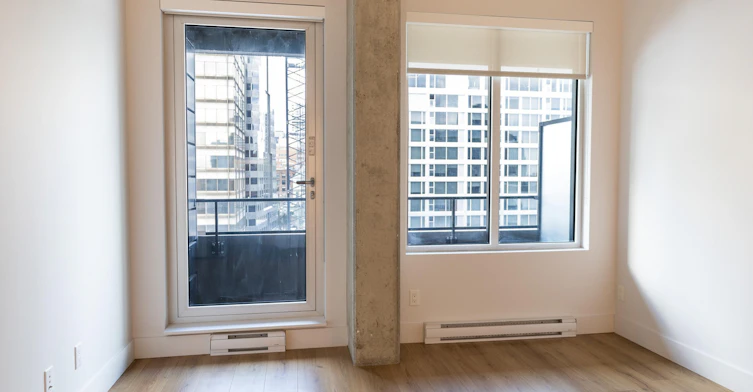 720-1090 De Bleury Rue, Montréal, QC, H2Z 0B7 - 5