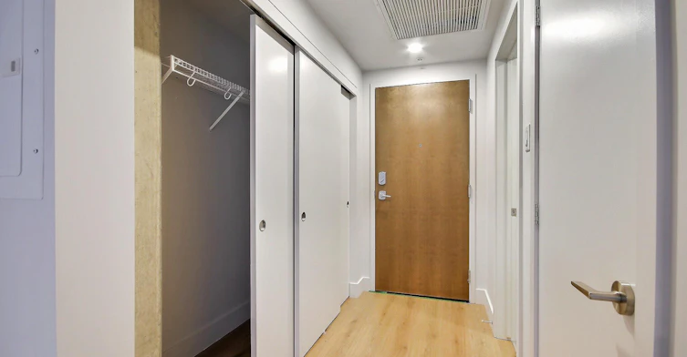 508-1090 De Bleury Rue, Montréal, QC, H2Z 0B7 - 2
