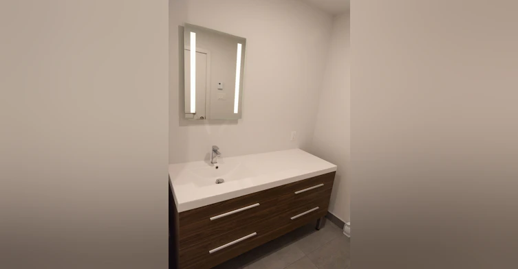 702-1090 De Bleury Rue, Montréal, QC, H2Z 0B7 - 12
