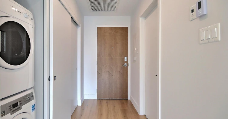 1011-1090 De Bleury Rue, Montréal, QC, H2Z 0B7 - 2