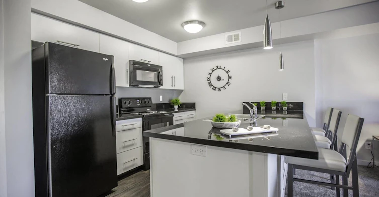 5601-421-5601 Gordon Road, Regina, SK, S4W 0E5 - 8