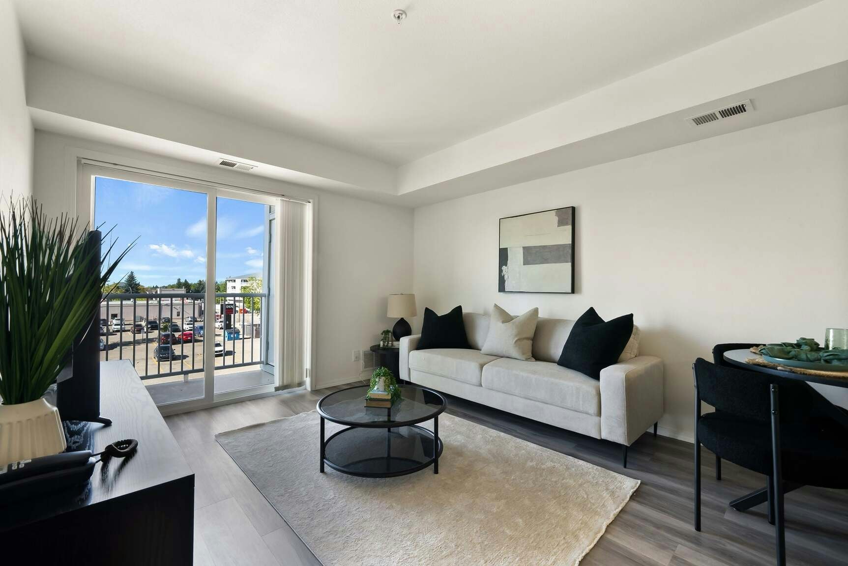 5929-304-5929 Rochdale Boulevard, Regina, SK, S4V 3M1 - 3