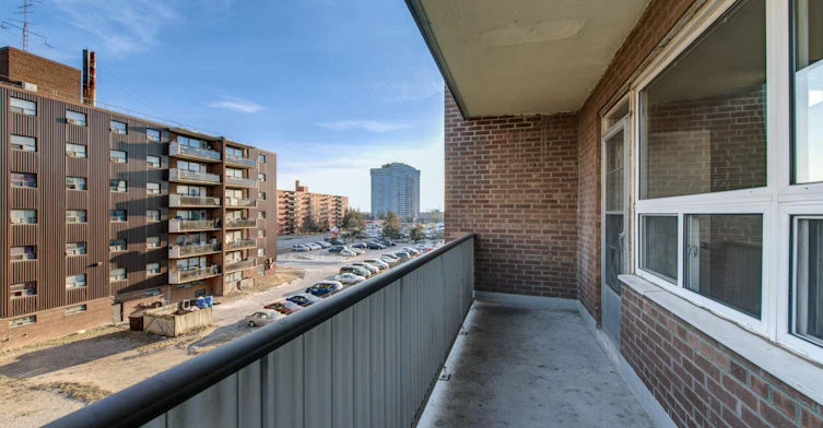 0104-1470 Williamsport Drive, Mississauga, ON, L4X 1T5 - 17