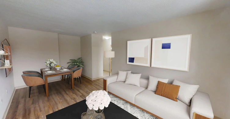 0104-1470 Williamsport Drive, Mississauga, ON, L4X 1T5 - 2
