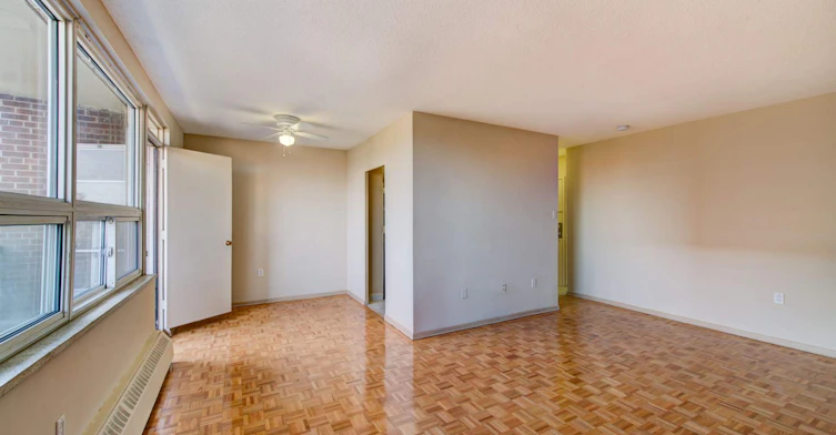 0104-1470 Williamsport Drive, Mississauga, ON, L4X 1T5 - 8