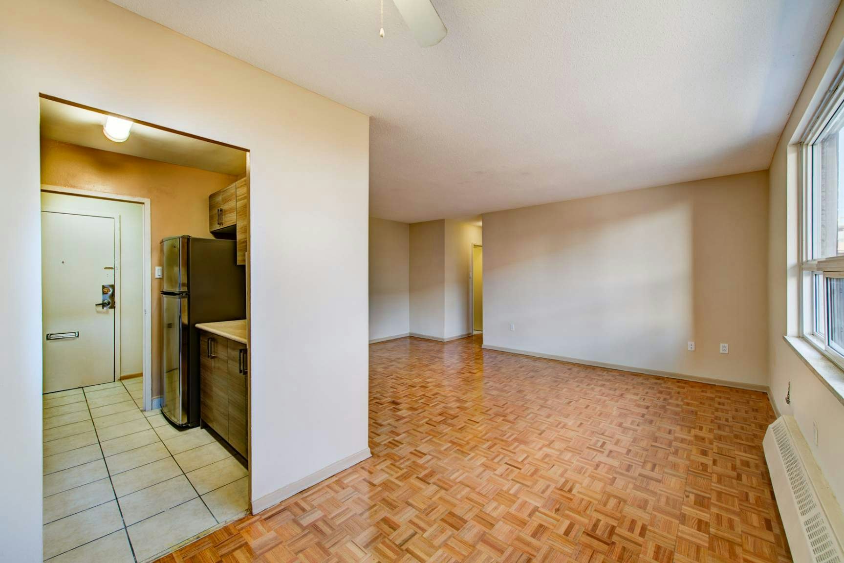 0104-1470 Williamsport Drive, Mississauga, ON, L4X 1T5 - 9
