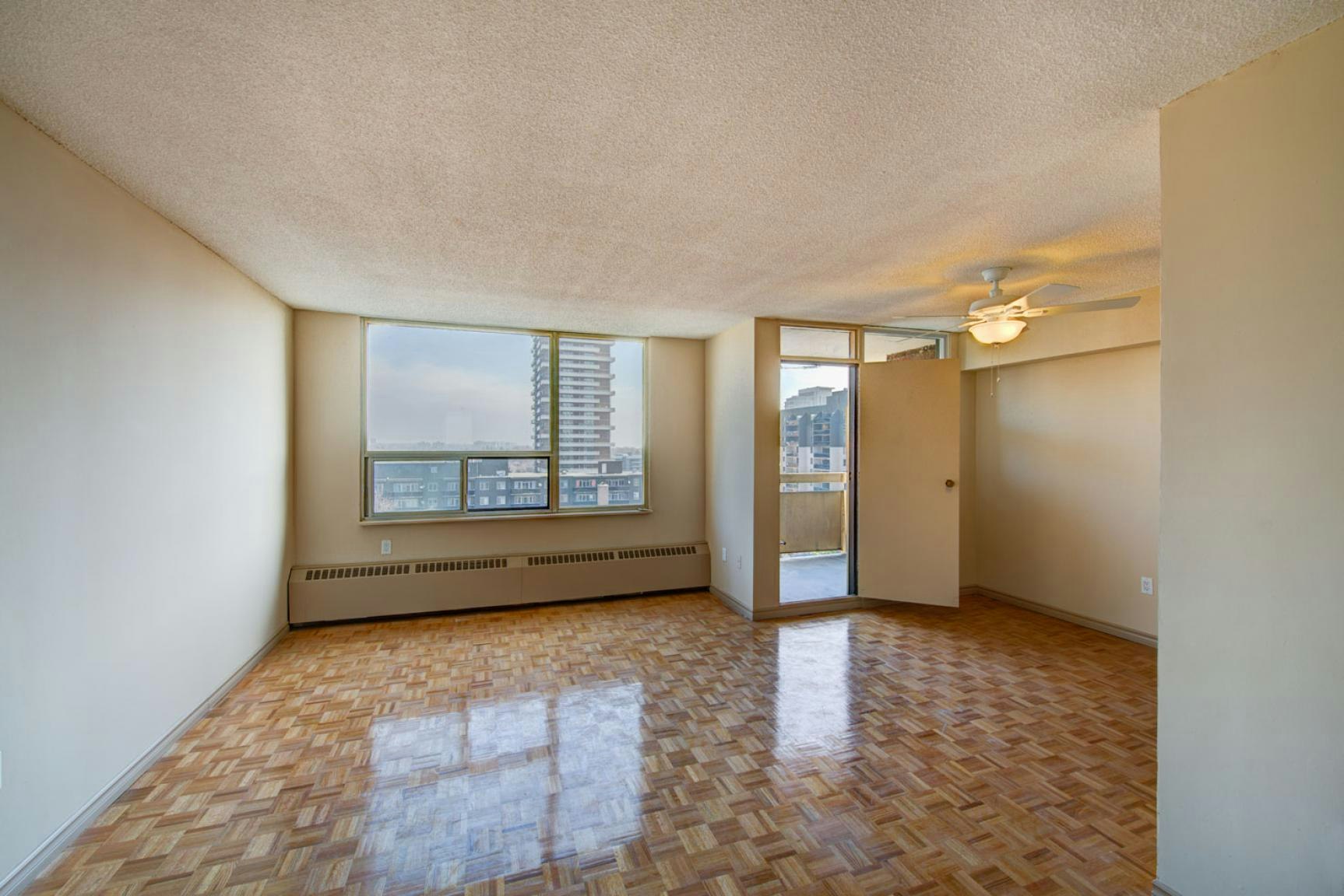 28 Elizabeth Street N, Mississauga, ON, L5G 2Z6 - 29