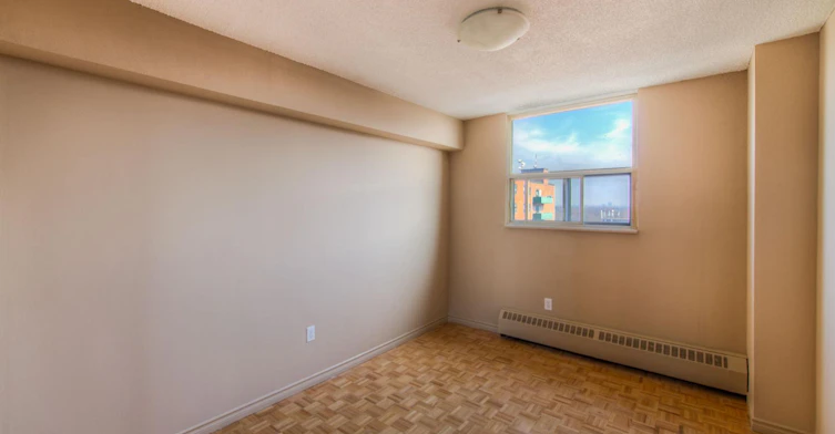 28 Elizabeth Street N, Mississauga, ON, L5G 2Z6 - 30