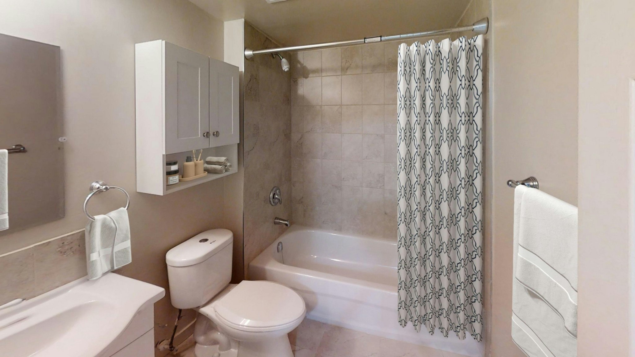 28 Elizabeth Street N, Mississauga, ON, L5G 2Z6 - 14
