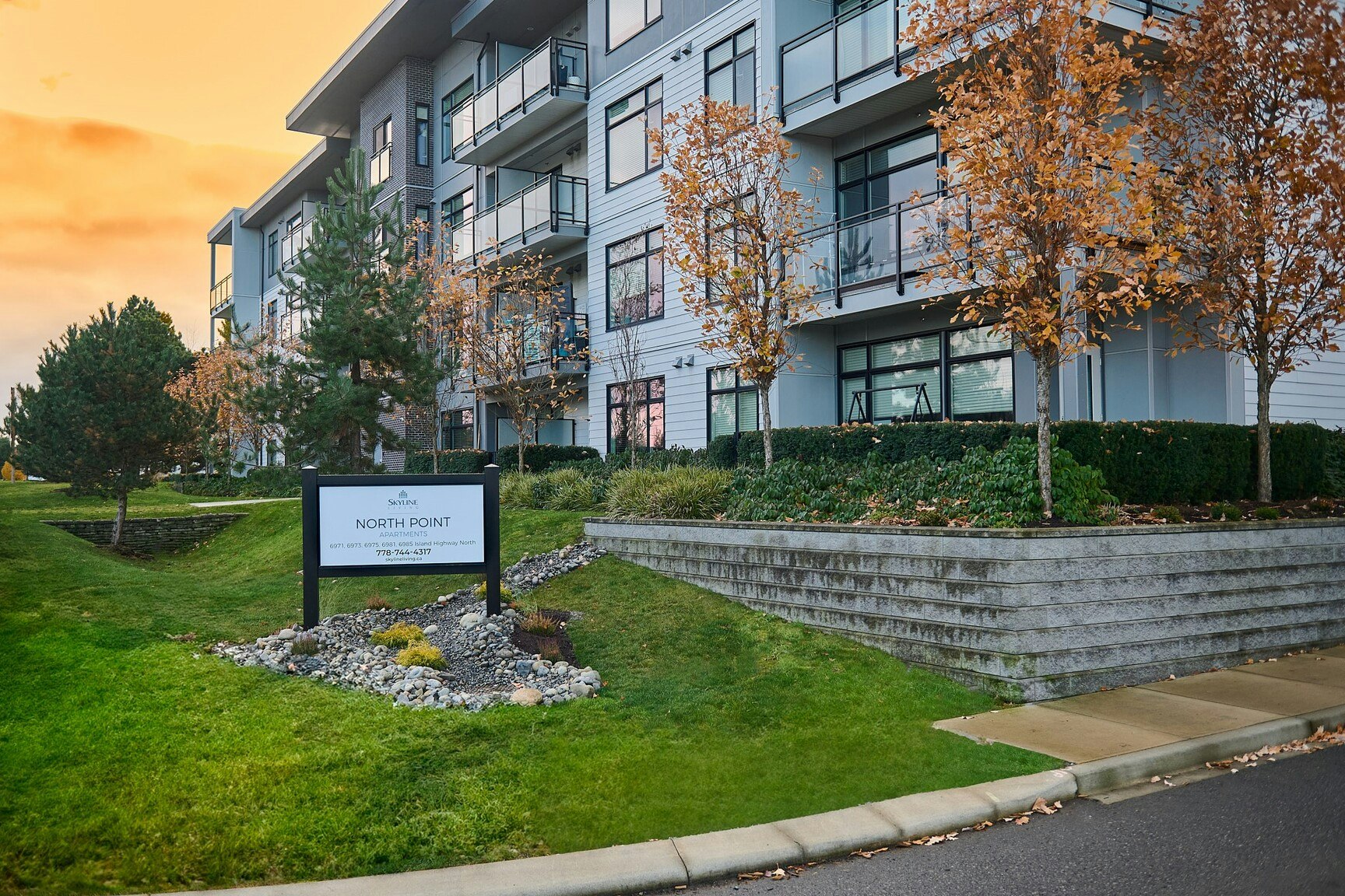 6971-401-6985 North Island Highway, Nanaimo, BC, V9V 0B4