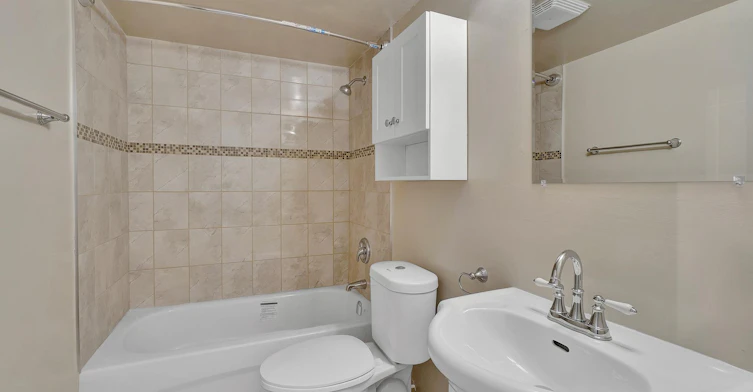 0210-121 Agnes Street, Mississauga, ON, L5B 2H4 - 26