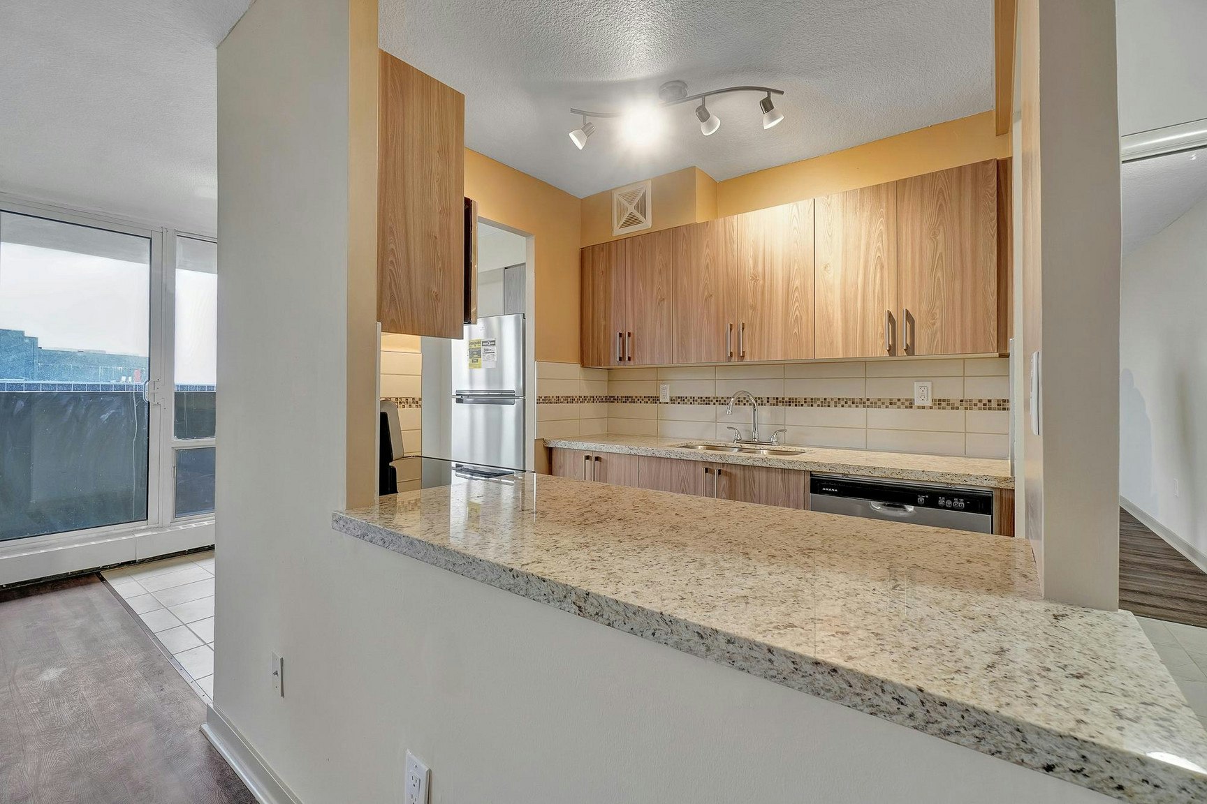 0210-121 Agnes Street, Mississauga, ON, L5B 2H4 - 19