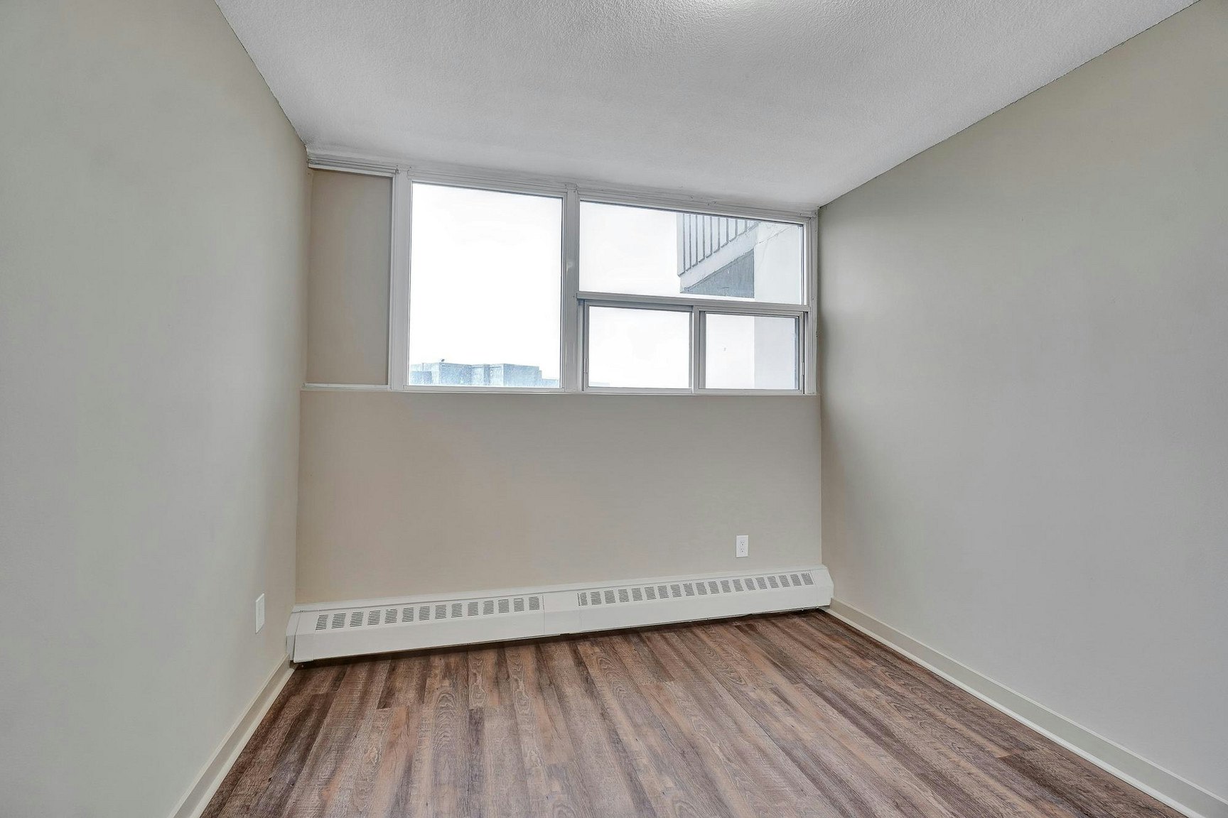 1011-121 Agnes Street, Mississauga, ON, L5B 2H4 - 23