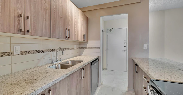 121 Agnes Street, Mississauga, ON, L5B 2H4 - 15